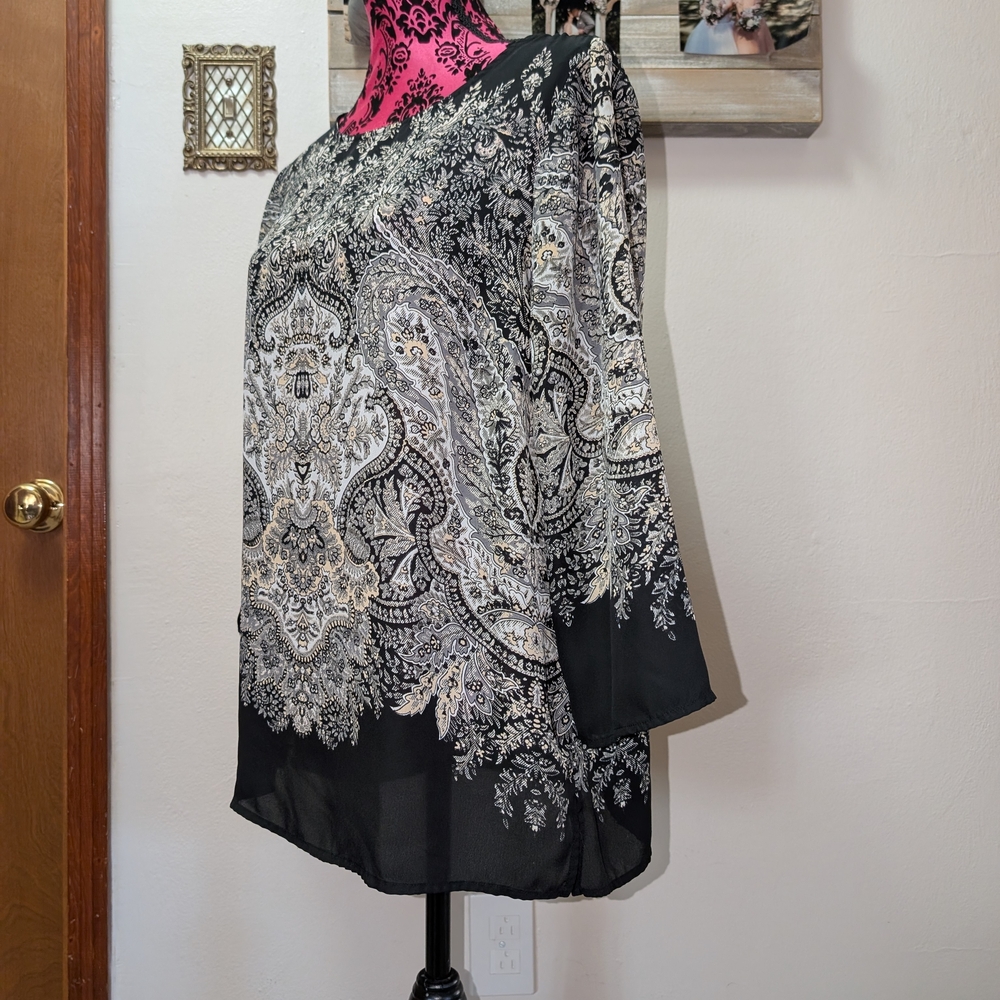 Rose & Olive Black and White Paisley Mini Skirt